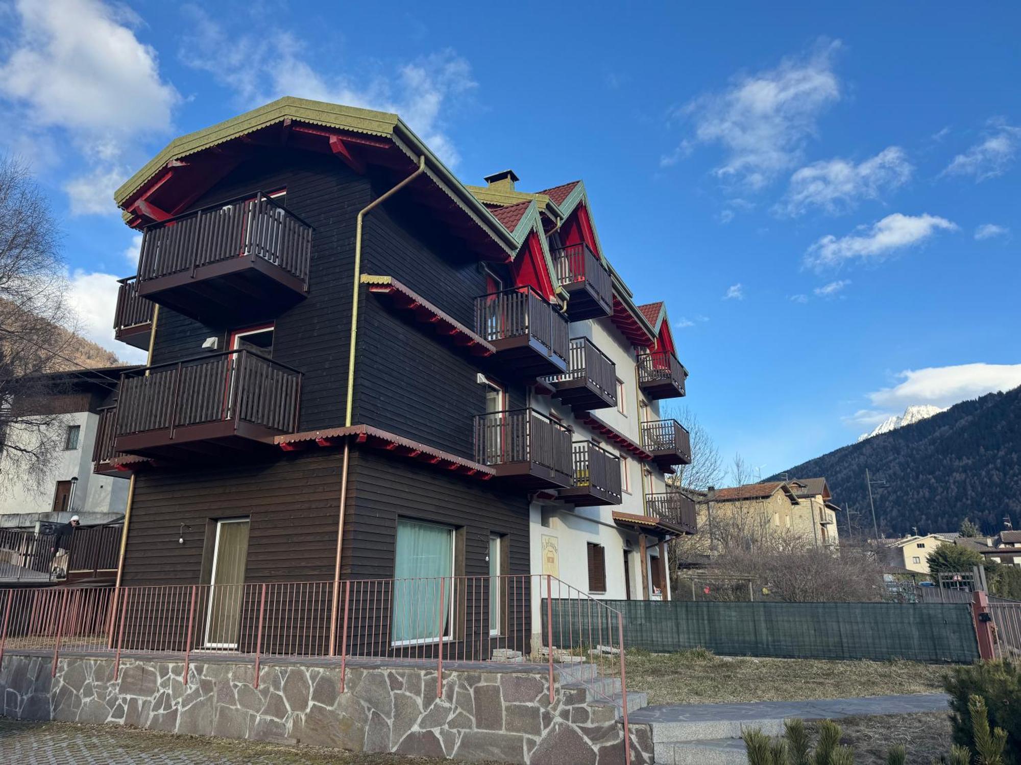 Alpin Moon Apartment Temu Exterior photo